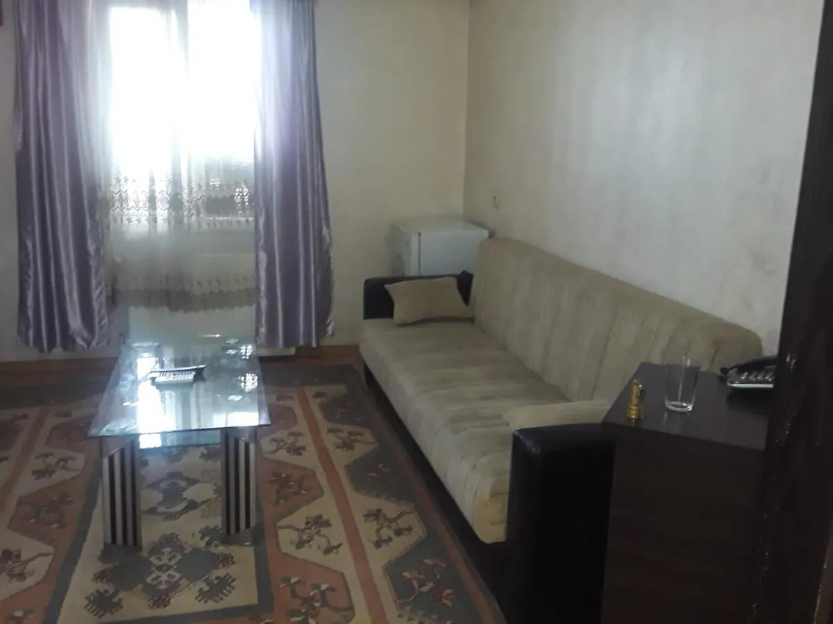Nini Hotel Батуми Грузия